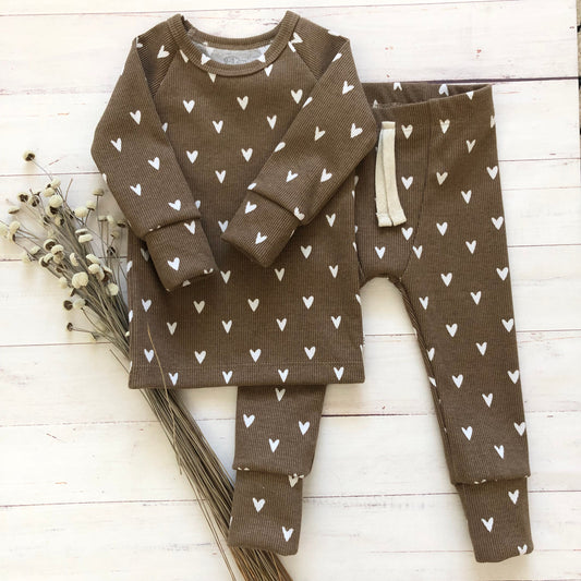 NEW! “Cocoa Hearts” Set/Aspen Style/Organic/SLIM FIT/Gender Neutral/Newborn Outfit/Take Home Outfit/Toddler Set